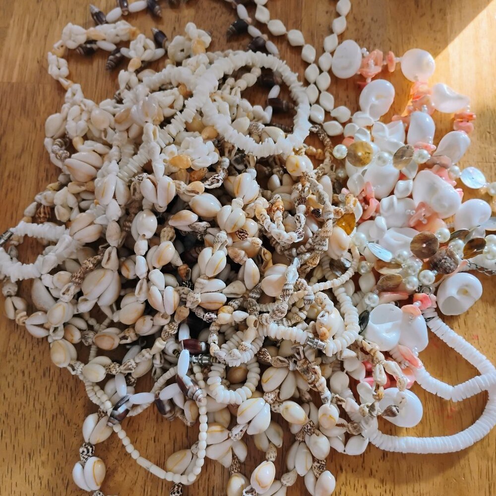 Shell Necklaces Lot - image 7